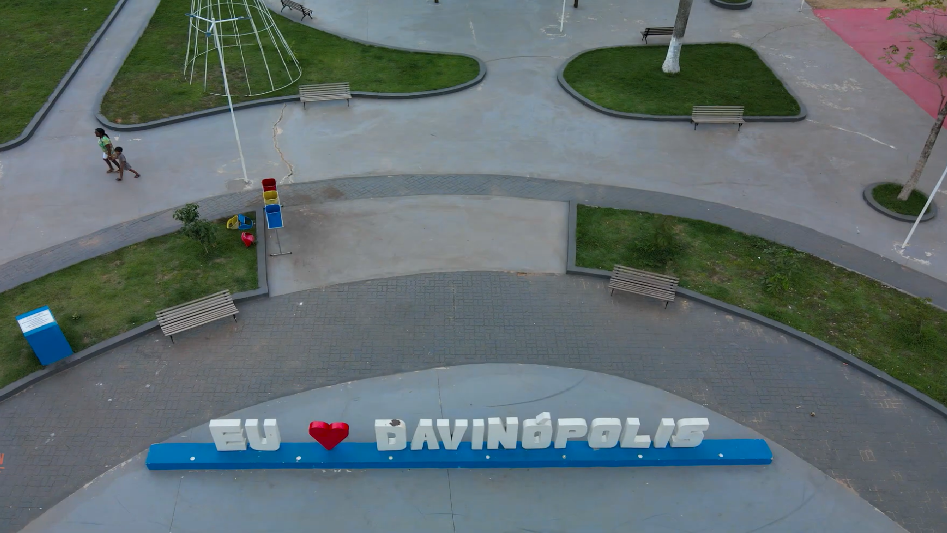 Davin�polis 5